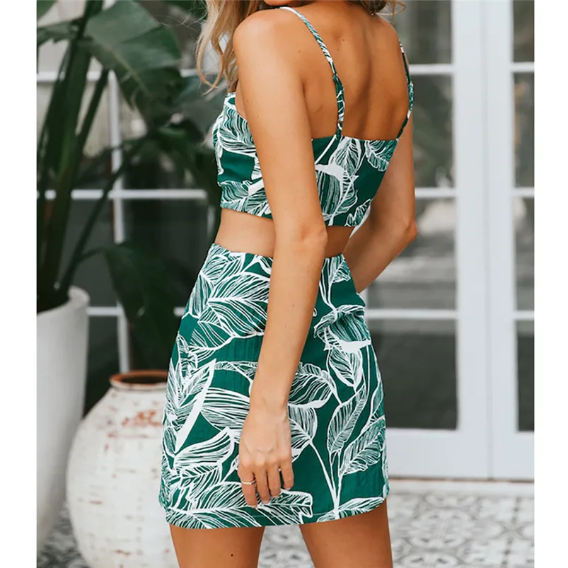 2019 New Spring Fashion Sexy Women Fashion Camis O-Neck Print Crop Top Loose Button Short Skirt Suit Ladies Suit For Female R17 (11)