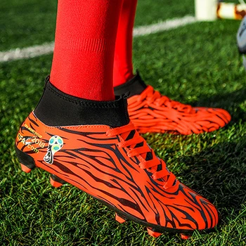 

2019 Fashion Adults Soccer Shoes Men Outdoor Soccer Cleats Shoes TF/FG Football Boots Training Sports Sneakers Shoes Size 33-44