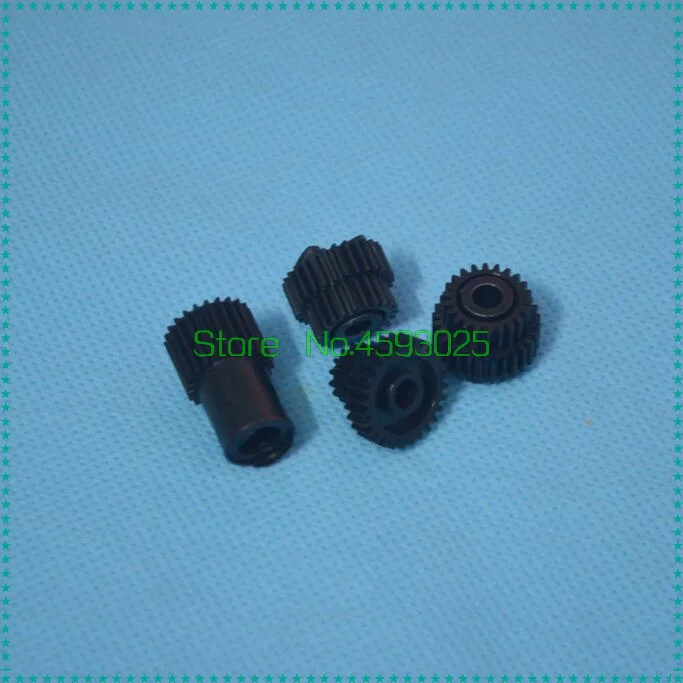 Ricoh 1075 Web Cleaning Roller Gear-2