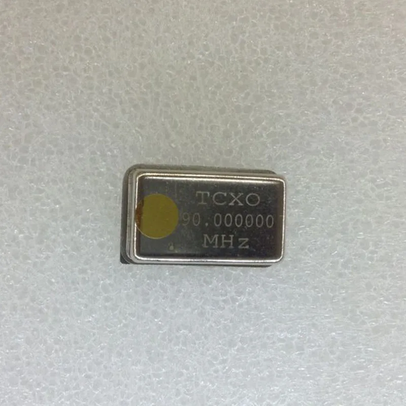 

1PCS/LOT TCXO 300.000000MHz 300.000000MHz 300M 300MHz 0.1PPM TCXO Active Crystal Oscillator DIP4 NEW