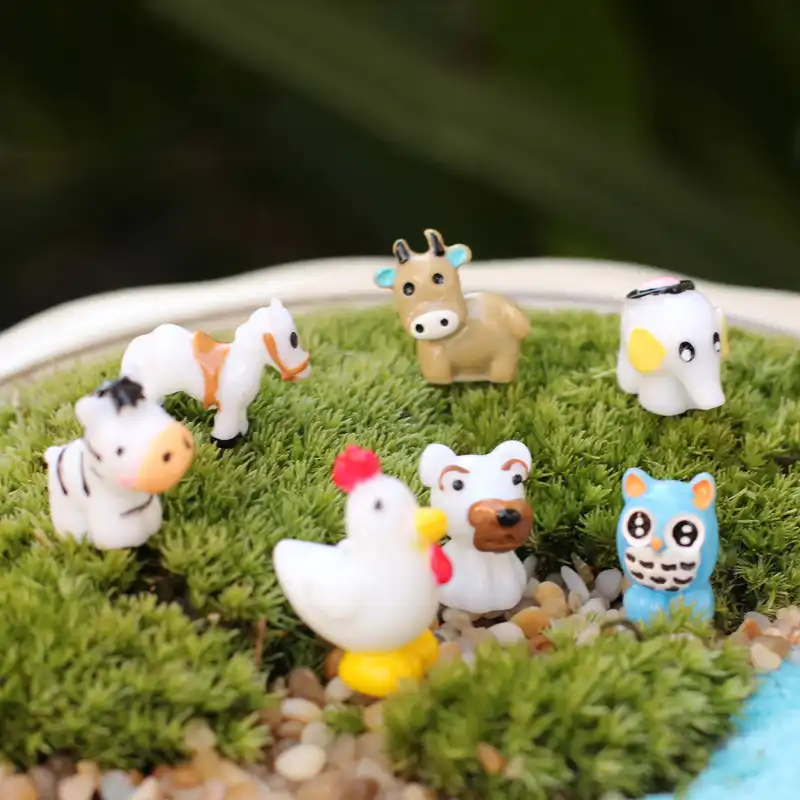 5 pcs Mini Animais Dos Desenhos Animados Terrários Figurinhas Vaca Zebra Galinha Galo Ovelha Cavalo Coelho ovelhas Jardim de Fadas Miniaturas