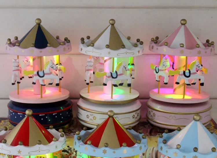 Merry troyang seven фонарь музыкальная шкатулка креативный троянский голосовой ящик для отправки подруг пары светящийся музыкальный подарок на день рождения