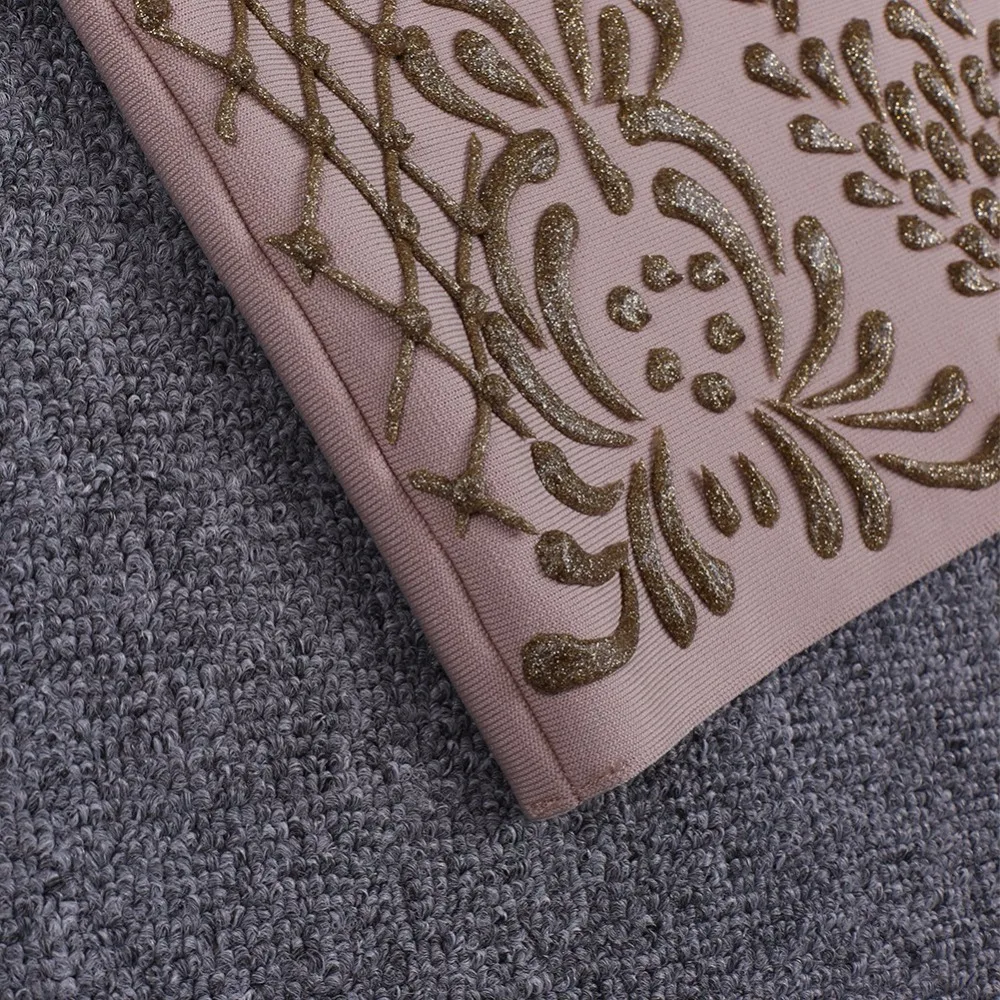 s1004-nude-8