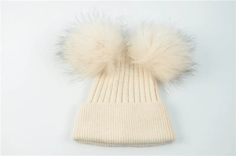Bonnet double pompons