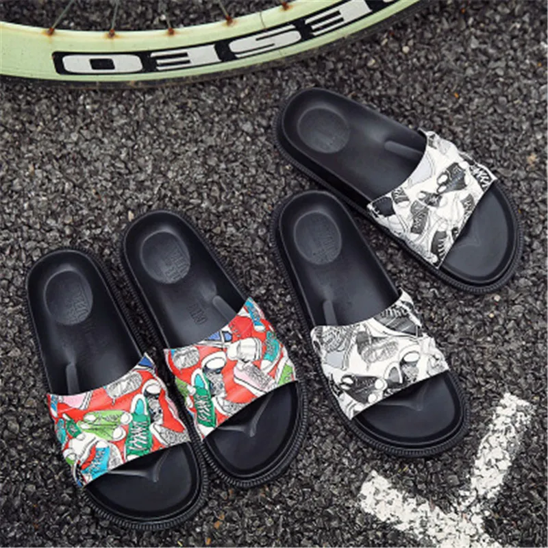 

Summer new graffiti tide slippers couple fashion home outside wearing slippers men and women thick bottom bathroom shower sandal