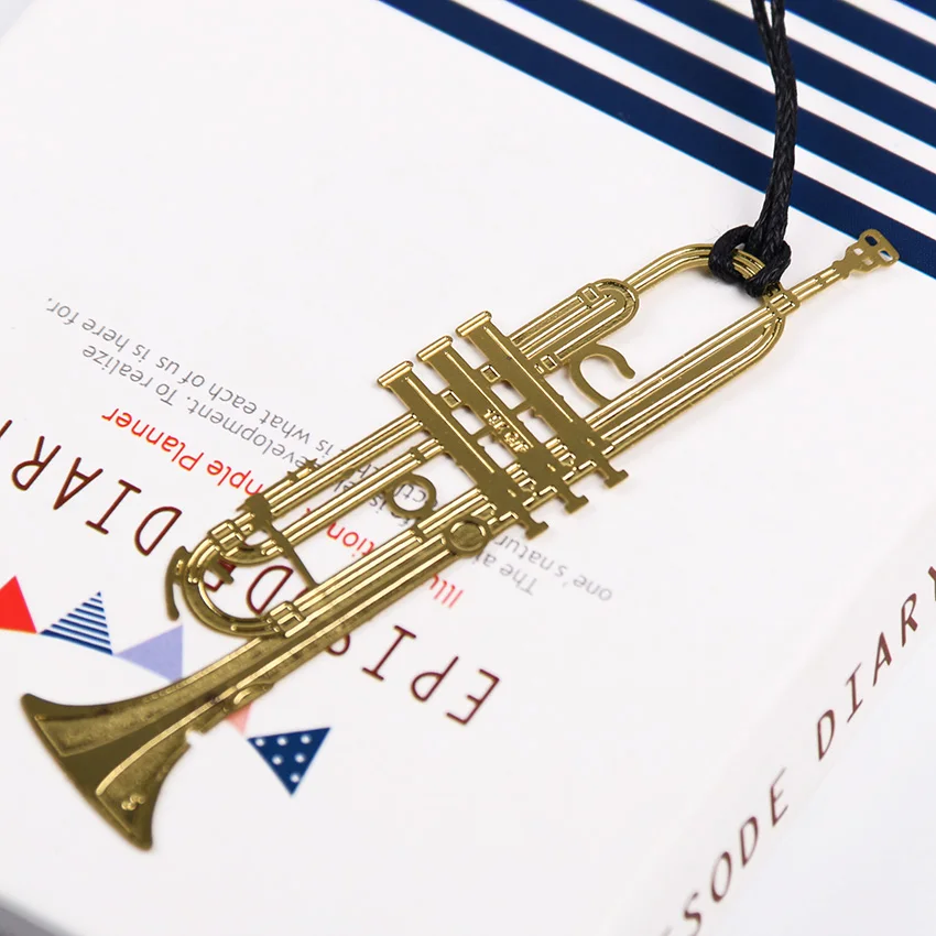 1 шт. корейские канцелярские металлические закладки модная музыка фортепиано гитара закладки для книги креативный подарок - Цвет: 2