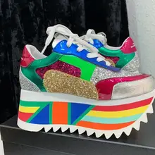 Женская обувь на танкетке; модная женская повседневная обувь с высоким берцем; женские кроссовки на платформе, увеличивающие рост