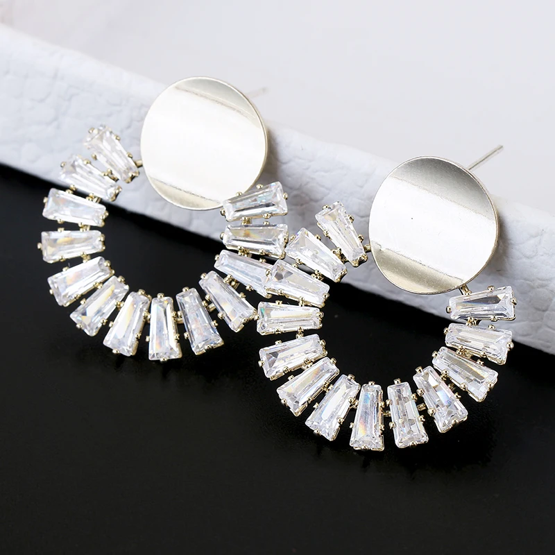 

XIUMEIYIZU Geometric Zircon Paved Circle Earrings Dangle Elegant Round Drop Earrings Fashion Design Women Gifts