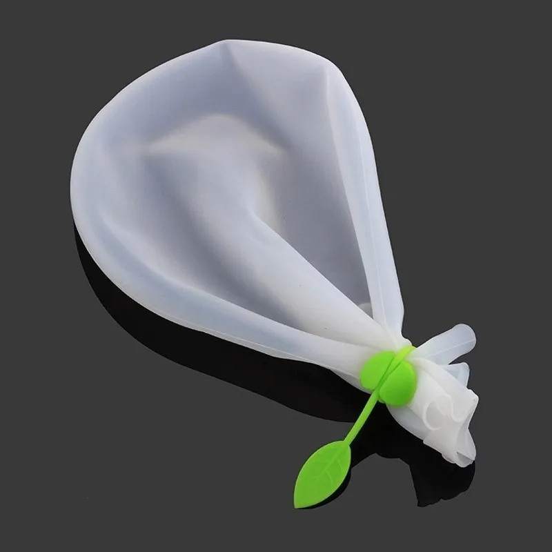 Home-Gadgets-Silicone-Kneading-Dough-Bag-for-Bread-Multifunctional-Cooking-Tool-Premium-Silicone-Kitchen-Preservation-Bag (4)