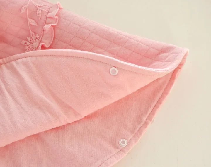 Осенний хлопковый плащ-накидка с капюшоном для маленьких девочек платье-Мантия детский халат на 2, 3, 4 года, подарок