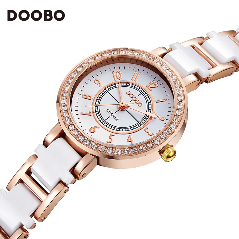 Famous Brand DOOBO Top brand luxury Watch Women Small Quartz watch Fashion Ladies Bracelet Watches Women