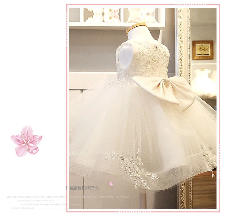 Белое Тюлевое платье для свадебной вечеринки; великолепное платье принцессы с большим бантом; платье для крещения и дня рождения для маленьких девочек