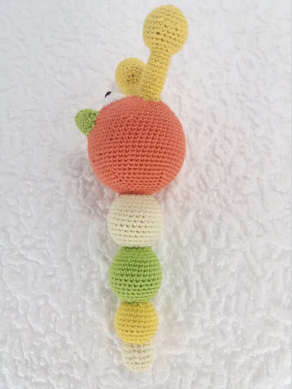 Caterpillar погремушка, оранжевый погремушка, хлопок крючком игрушка, подарок ребенку, органические прорезыватель, подарок душа ребенка