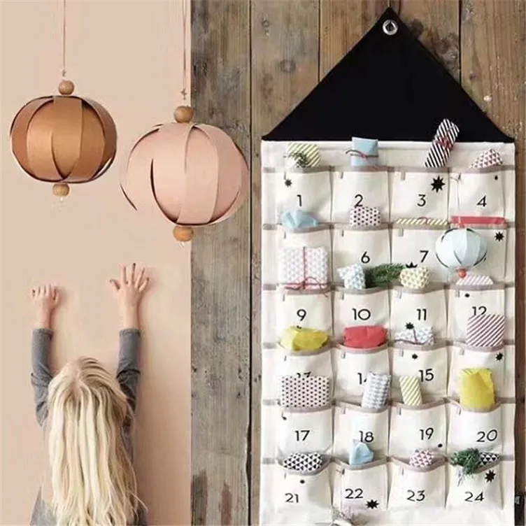 

Wall Hanging White Black Alphanumeric Canvas Sack Bag Hanging Storage Bag 24 Pocket Calendar Room Storage Bag Home Storage Orga