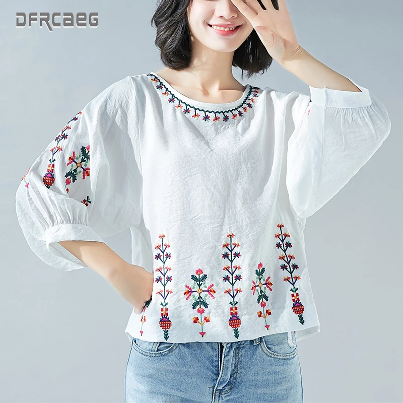 

Linen T Shirt Women 2019 Summer Chinese Style Embroidered T-shirt Loose O Neck Lantern Sleeve White Red Blue Tshirt Female