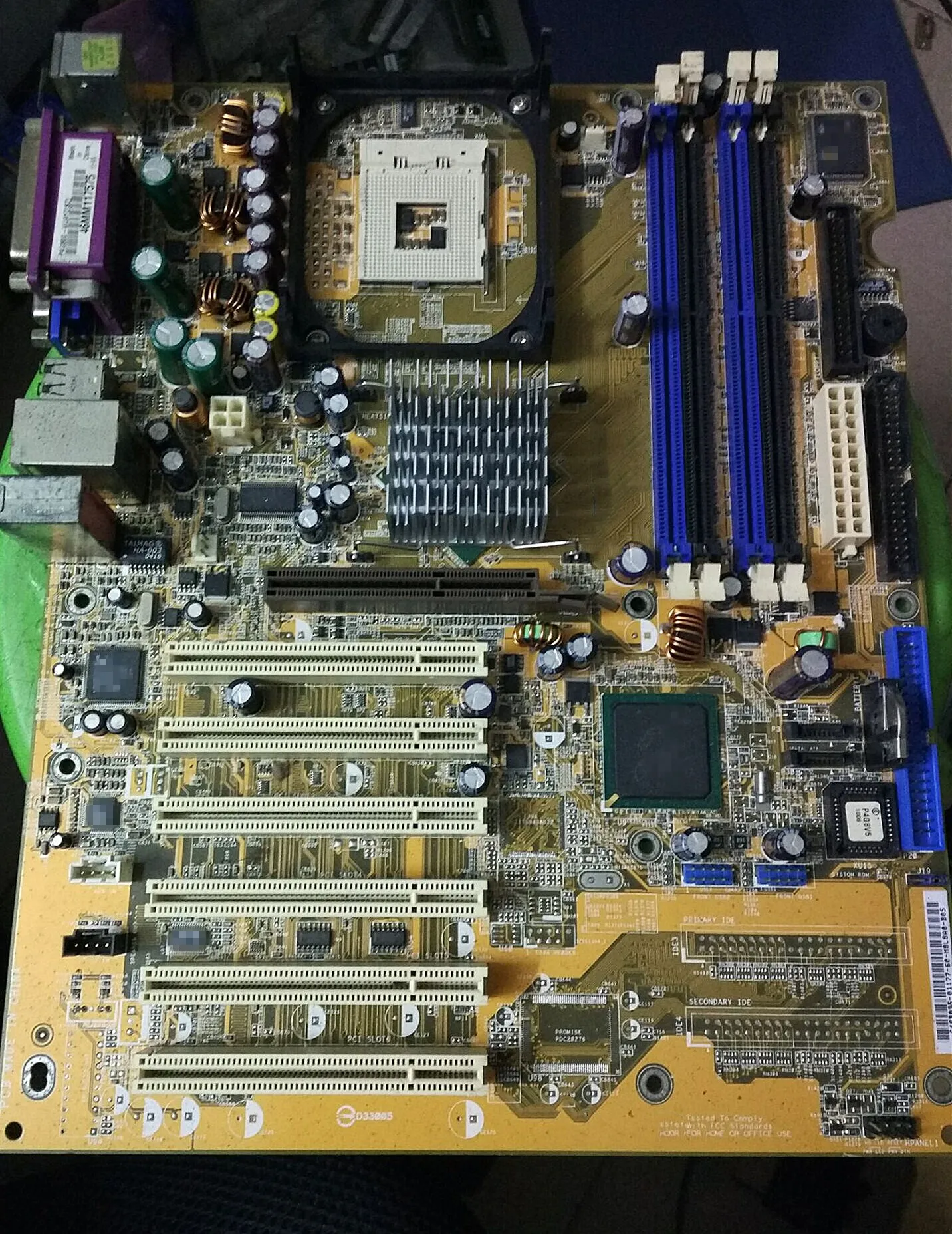 P4G800 V 6 PCI slotsin Replacement Parts & Accessories from Consumer