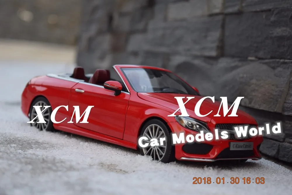 Литая модель автомобиля для iScale C Class Klasse Cabriolet 1:18 (красный) + маленький подарок!| |