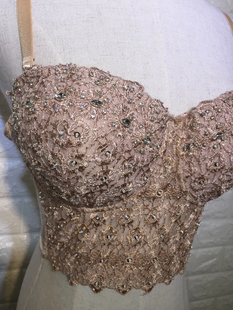 Günstige P477 Neue Nude Mesh Spitze Perle Bustier Perlen Diamant Push Up Night Club Bralette frauen Bh Cropped Top Camis plus Größe