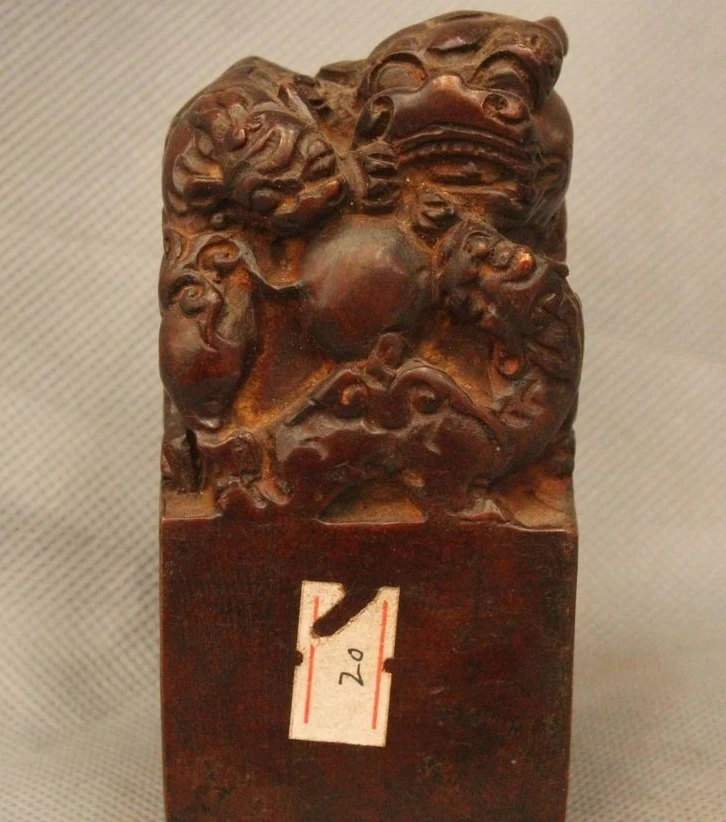 

4" Marked Chinese Folk Old Bronze Emperor General Animal Play Bead Seal Statue