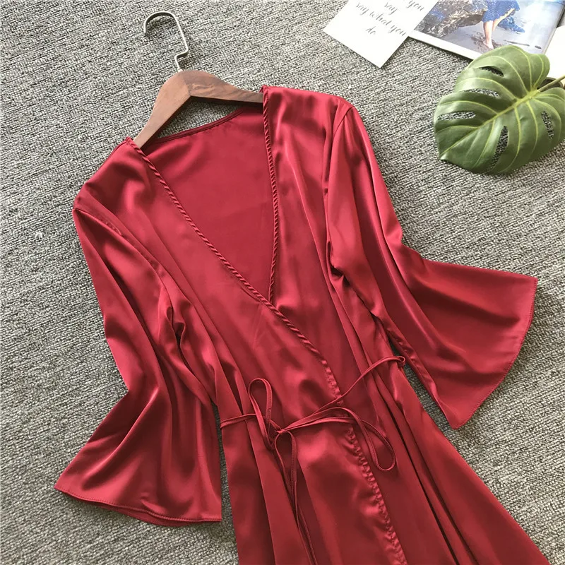 10226180193_2043651032