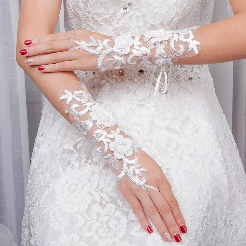 Пикантные Свадебные Прихватки для мангала аппликации цветы Бусины ручной работы без пальцев Свадебные перчатки невесты Свадебные аксессуары