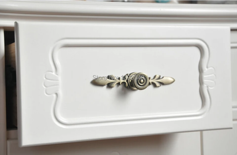 Bronze Cabinet knobs1.jpg