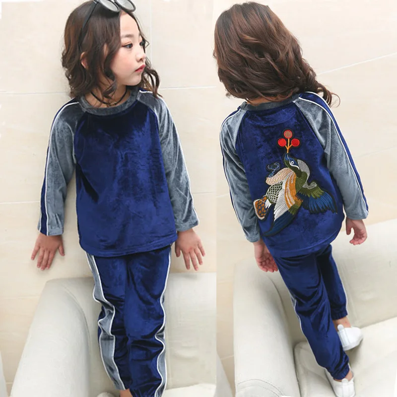 

2017 New Girl Spring Set Embroidery Character Gold Velvet Patchwork Sweatshirt+pants School Fashion Clothes Set Sport Suit