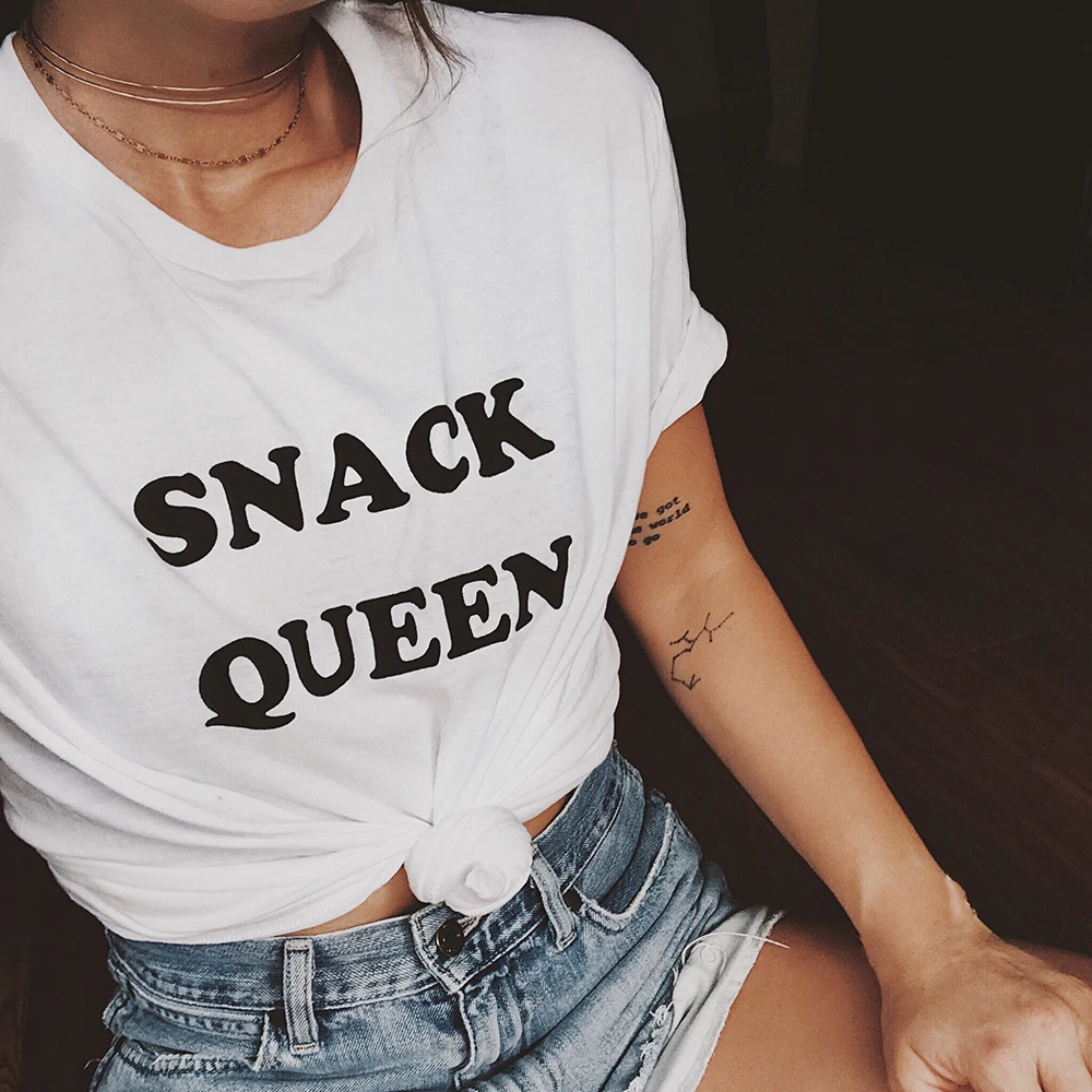 

Snack Queen Women Graphic Tees Food Lover Tee Letter Printing Funny T Shirt Women 90s Fashion Grunge Causal Tops Clothes