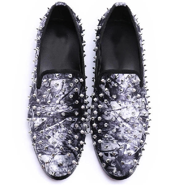 

Sliver Moccasin Man Luxury Slip On Spike Pure Handmade High Quality Red Bottom Men Loafers Wedding Flat Dress Shoes Boat Summer