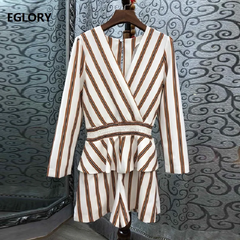 

High Quality Jumpsuits 2019 Summer Fashion Playsuits Women V-Neck Striped Print 3/4 Sleeve Casual Short Jumpsuits Sexy Rompers