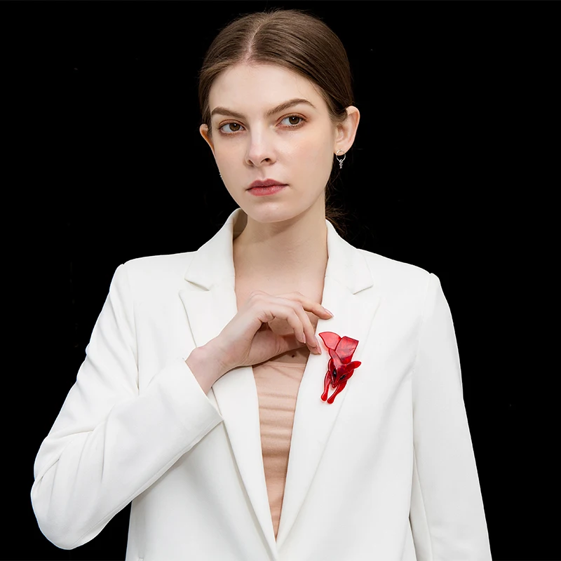 Funmor Red Acrylic Fox Women Brooches Backpack Shirt Decoration Handmade Acetate Fiber Animal Pin Environmental Brooch Corsage