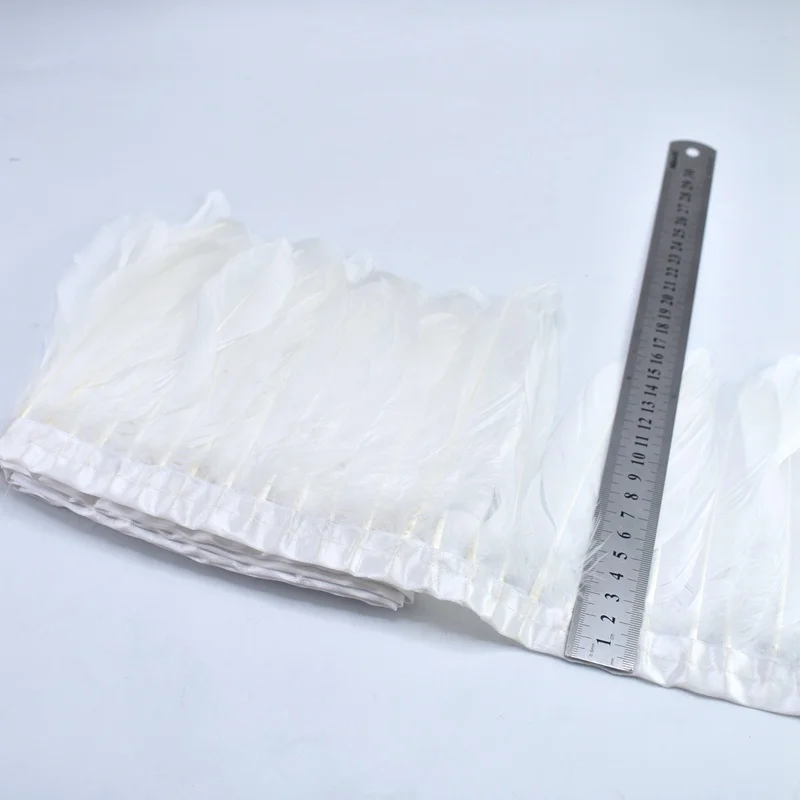 2 м/лот топ природные гусиное перо отделкой бахромой 15-20 см окрашенная черное перо лента для ремесел ленты для юбка DIY декоративные - Цвет: white