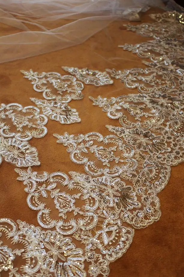 Real Photos 2 Tiers Blusher Cover Face Cathedral Shining Sequined Lace Wedding Veil with Comb New Bridal Veil