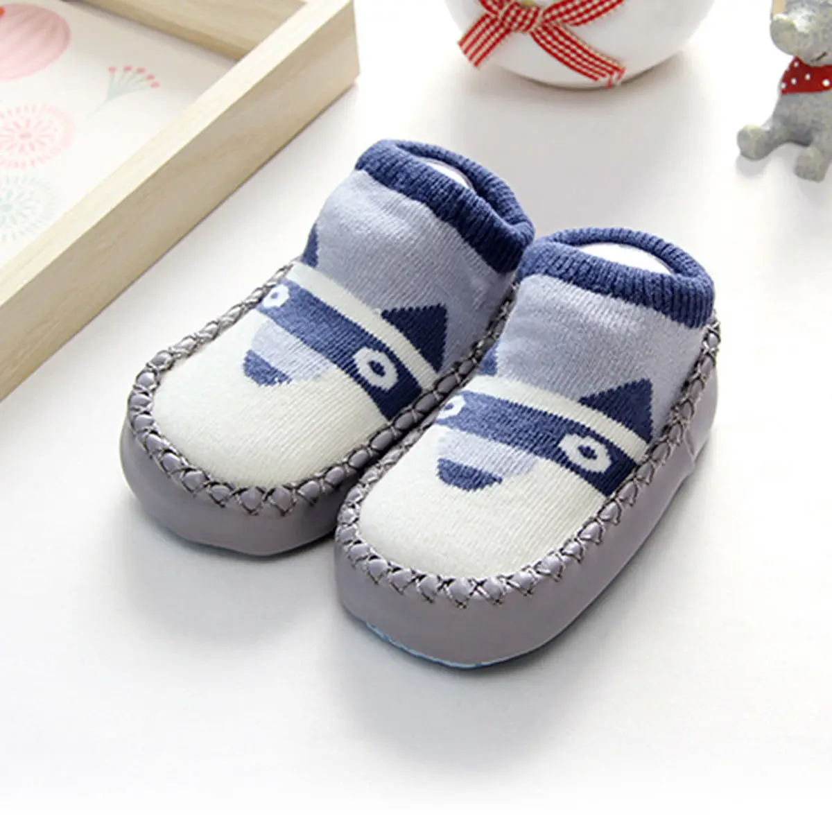 Детская обувь для новорожденных мальчиков и девочек; теплая Осенняя обувь с героями мультфильмов; мягкие тапочки; носки - Цвет: Dog Light Gray