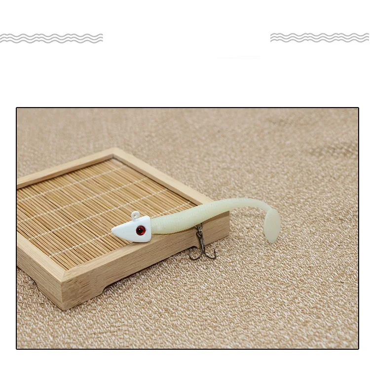 Fishing Lures Spinator Soft Lure 3D eye wobbler With Plastic Plate On Tail Sinking Action PVC Material Artificial Bait