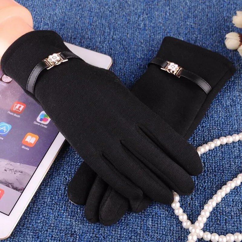 New Female Winter Velvet Cashmere Full Finger Warm Lace Gloves Women