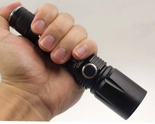 

CRELANT V5CS Cree XM-L2 LED tactical flashlight stepless dimming,Camp, Hike, Bicycle riding, Diver, hunting, Fishing