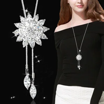 

Korean Women's Fashion Crystal Pendant Necklace Snowflake Pendant Sweater Chain Collares Largos De Moda 2018 Collier Femme