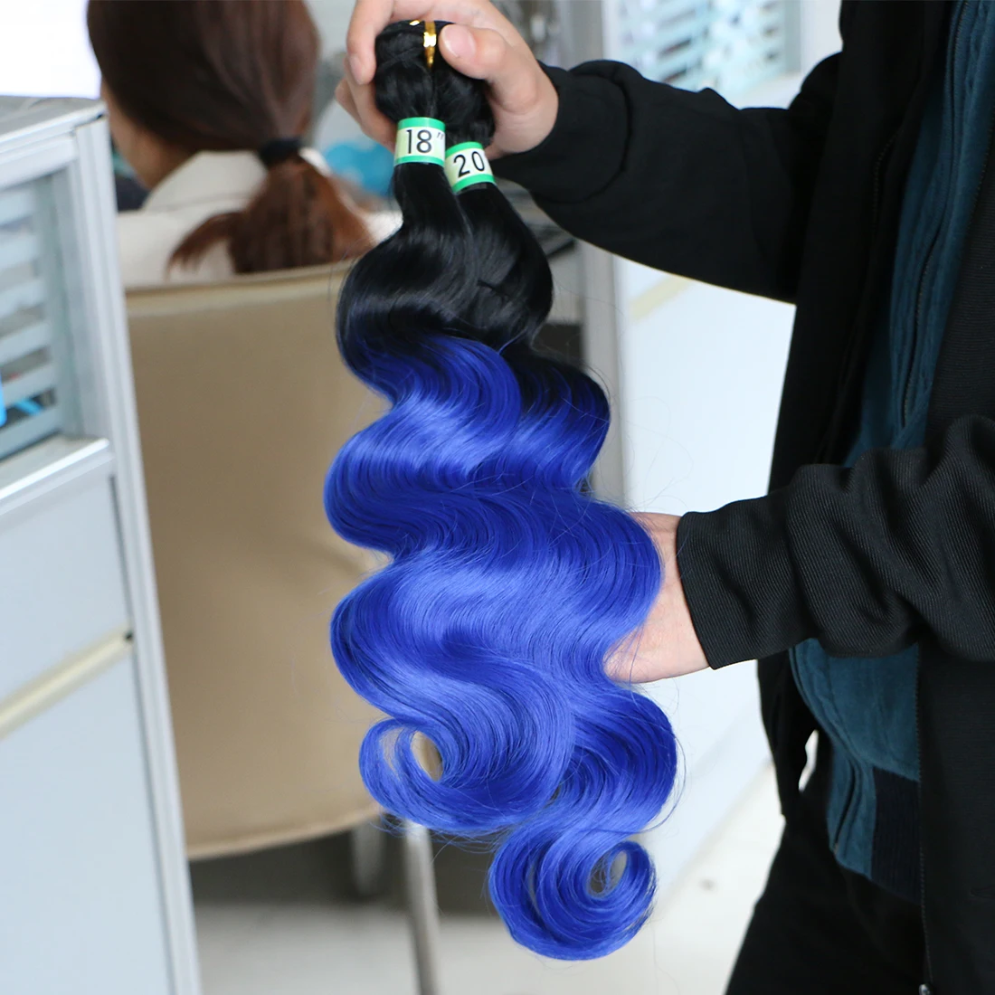 Black to blue Ombre color cosplay weave synthetic Hair Extensions 100gram one piece Body wave bundles