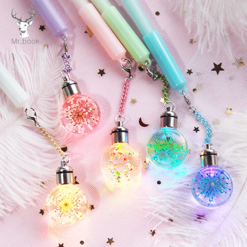 

Gel Pen Lovely Candy Color Dried Flowers Pendent with Colorful Light Pen Multi-function 0.5mm Black Ink Bulb Pen Gifts