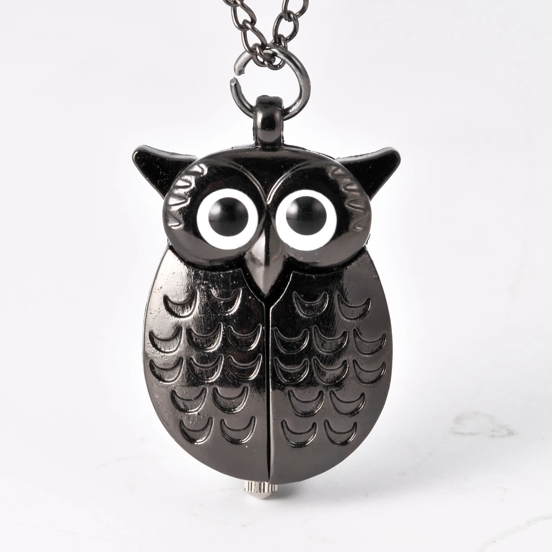 Pocket Watch Retro Big Eyes Colorful Owl Fashion Design Quartz Clock With Necklace Ten Colors Are Available