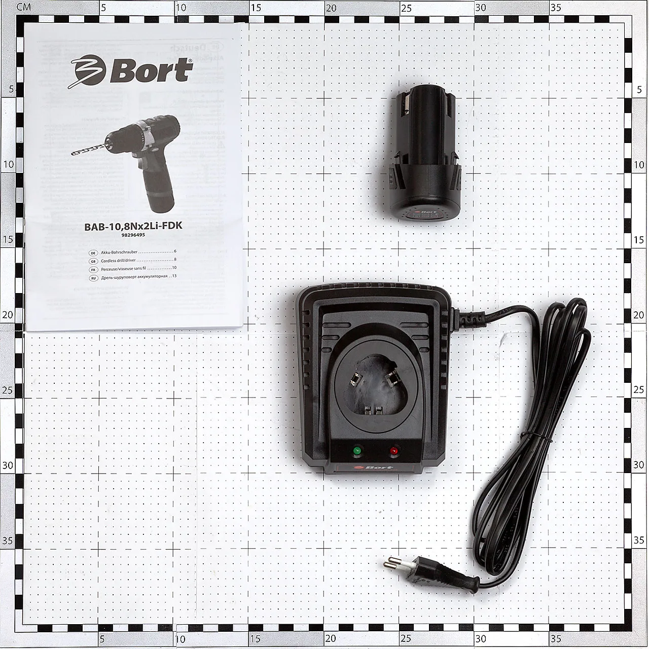 Дрель-шуруповерт аккумуляторная Bort BAB-10,8Nx2Li-FDK (Li-Ion аккумулятор, подсветка рабочей зоны, быстрозажимной патрон, дополнительный аккумулятор, сумка)