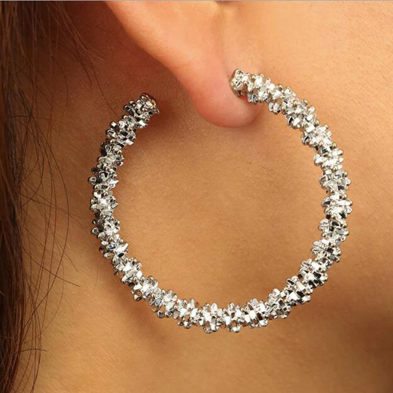 

Vintage Elegant Gold Color Circle Alloy Piercing Earrings for Women Trendy Geometric Charm Ear Studs Cuff Earrings Boho Jewelry