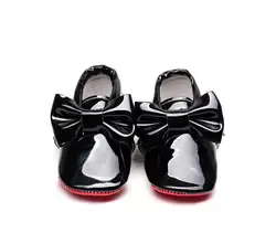 Красной подошвой Лакированная кожа детская обувь для девушек, с большим бантом для новорожденных девочек Мокасины младенческие первых