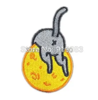 

3" Funny Cat lying on the moon Patch Cute Space Cat tv movie Embroidered Emblem applique iron on halloween cosplay costume