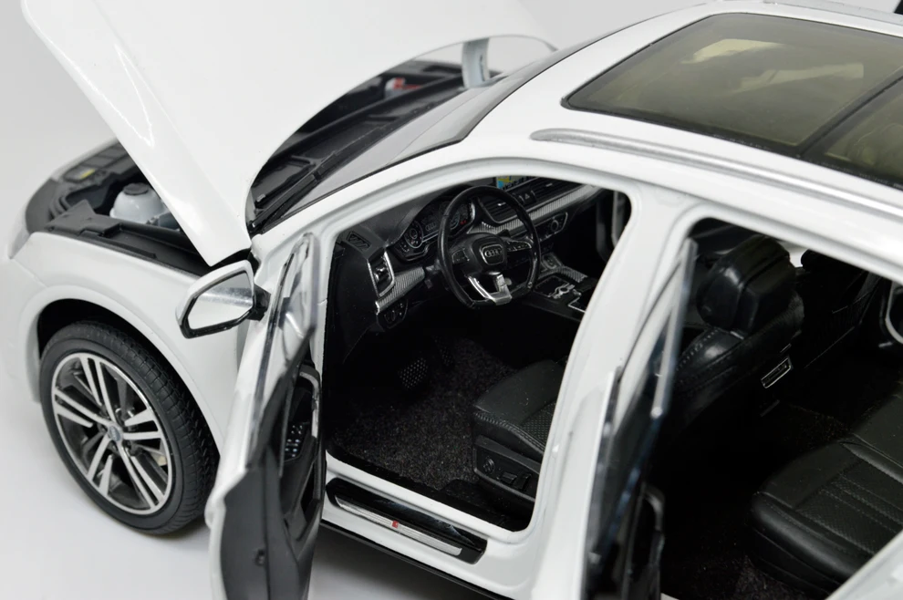 1/18 1:18 1 18 масштаб Audi Q5L 2018 белая статическая имитация литая модель автомобиля из