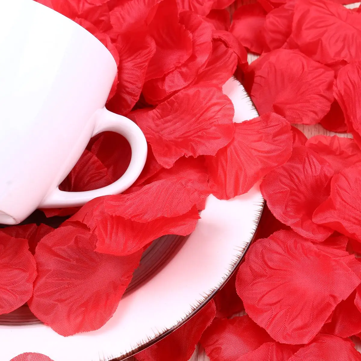 500pcs Wedding Rose Petals Lifelike Artificial Silk Red Rose Petals Mariage Romantique Wedding Decor 500pcs Wedding Rose Petals Lifelike Artificial Silk Red Rose Petals Mariage Romantique Wedding Decor