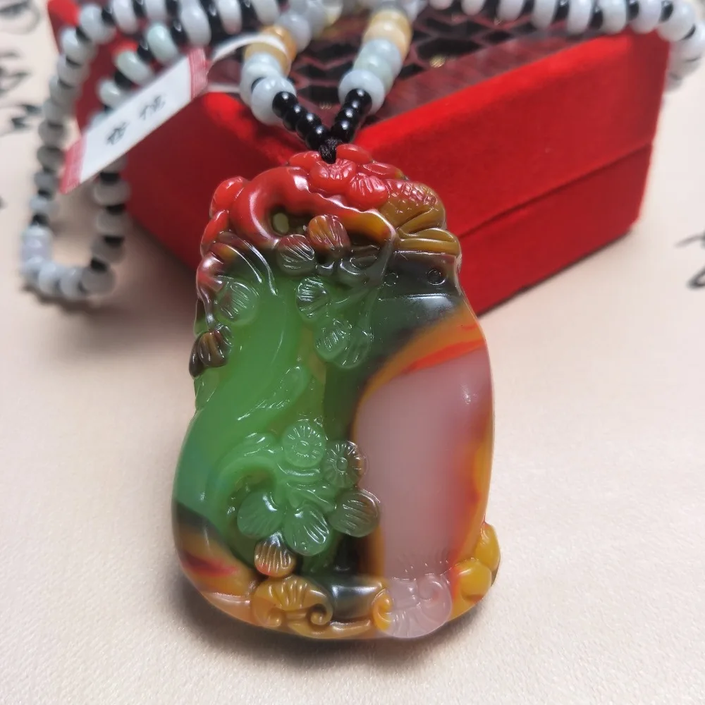Zheru Gioielli Puro Naturale Giada Colorata Intagliare Di Pino Di Bambù Festival Fiori Di Pruno Tricolore Giadeite Bead Collana Di Inviare Nazionale