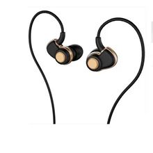 Новинка последние Бутик Рекомендуем SoundMAGIC PL30+ наушники-вкладыши Звукоизолирующие наушники в черного цвета на каблуках высотой 5 звезды