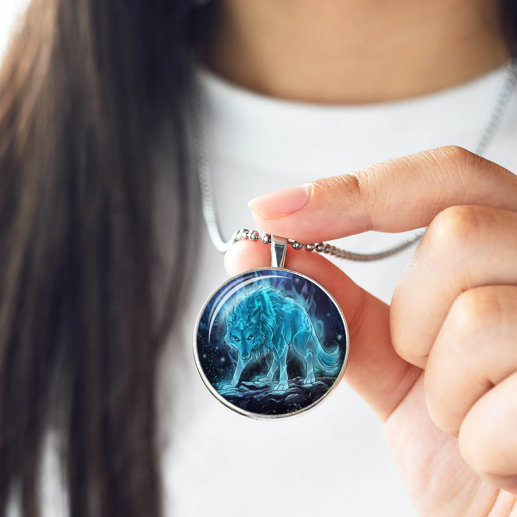 2017 Wolf Cabochon Glass Glowing Pendant Necklaces Fashion Jewelry Silver Plated Chain Glow In The Dark Necklaces Collares 2017 Wolf Cabochon Glass Glowing Pendant Necklaces Fashion Jewelry Silver Plated Chain Glow In The Dark Necklaces Collares